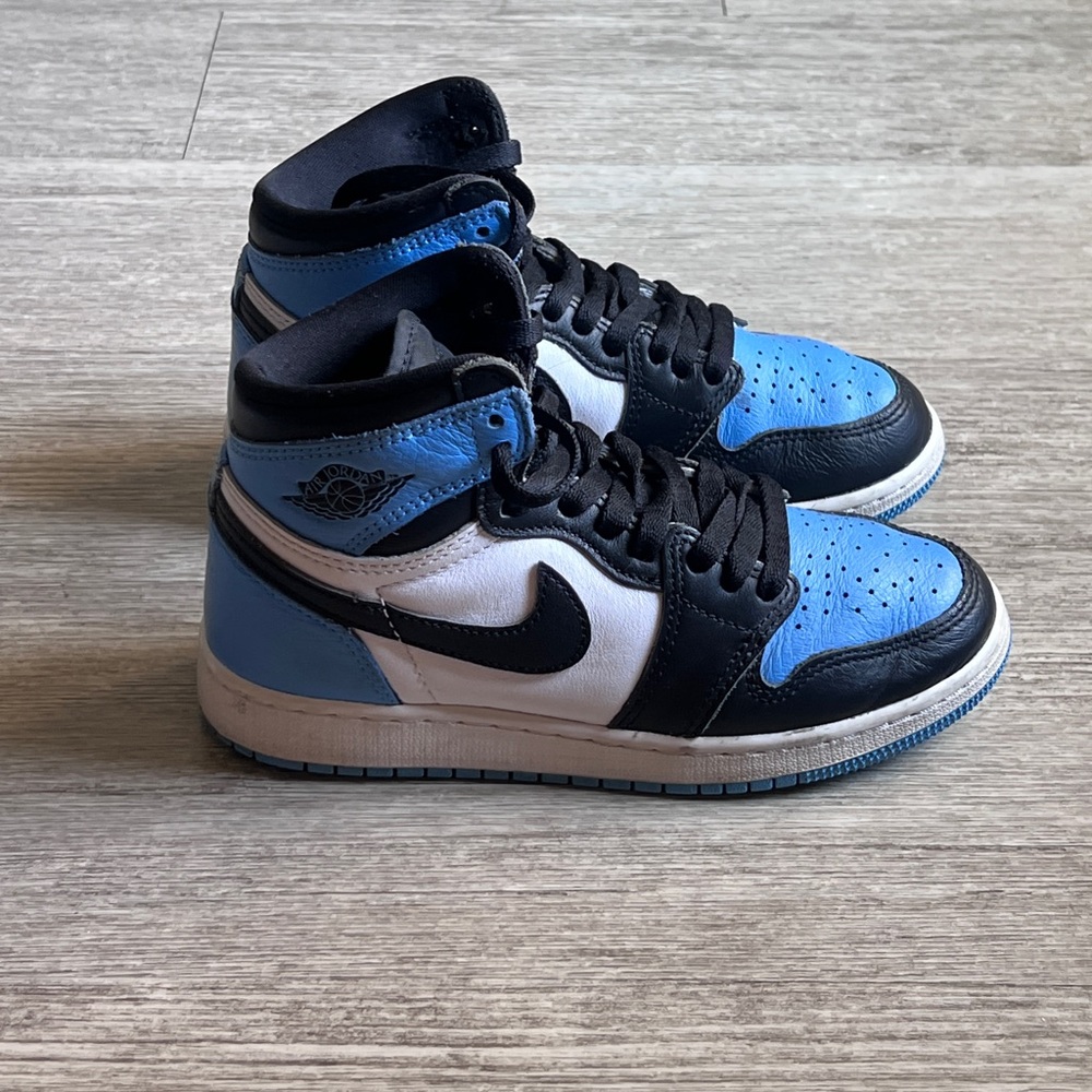 Nike Air Jordan Mid Sneakers